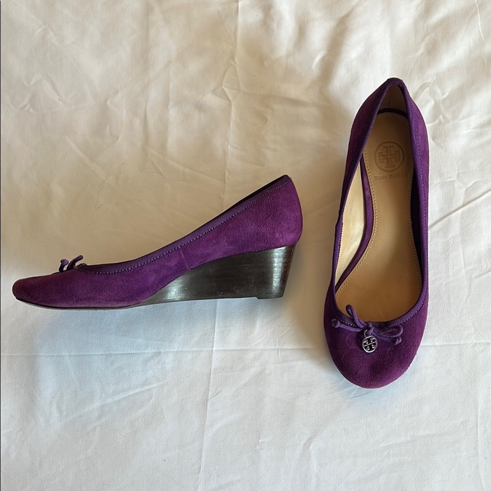 $275 Tory Burch Size 6.5 Suede Chelsea Wedge Platform Shoes